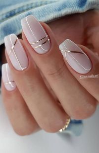 30 Chic Neutral Nails That Go With Any Outfit