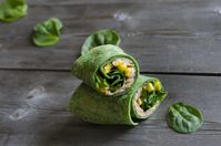 Wrap de espinafres recheados com atum e legumes – NiT