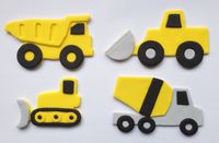 Quantité : Topper de gâteau un fondant. De votre choix : camion à benne, chargeur frontal, bulldozer ou bétonnière. Taille : Dump truck, chargeur frontal et mélangeur de ciment - 4 pouces Bulldozer - 3 pouces ** IMPORTANT ** Veuillez commander au moins 2 semaines avant votre événement. Sil vous plaît vérifier mon annonce boutique au http://topitcupcakes.etsy.com avant de placer votre commande pour sassurer que je ne suis pas déjà réservé pour la date de votre événement. Se sentir libre de ...