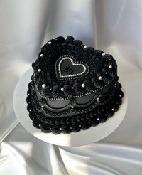 Cake designs . Black cake designs . Cake decorating . Birthday cake . Cake designs birthday . Cake ideas #cake #cakeideas #cakedecoration #cakesofinstagram #cakeart #blackcakes