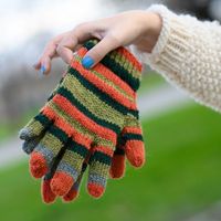 Coraline Gloves Knitting Pattern