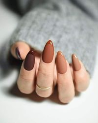 22 Trendy Brown Nails You'll Want To Get Immediately