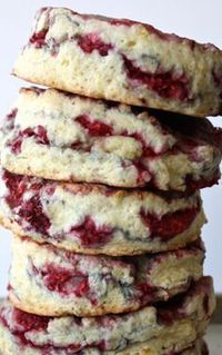 Raspberry Lemon Sour Cream Scones #brunch