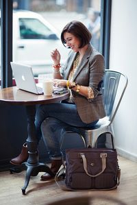 Un look perfecto y relajado para ir a trabajar