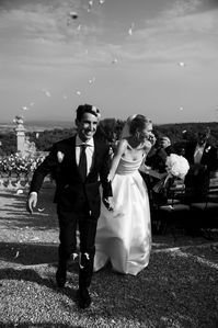 Il matrimonio neoclassico di Lorenzo Einaudi e la modella Jessica Adamson | Vogue Italia