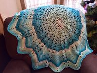 Ravelry: sarafro's Lacy Round Ripple Blanket