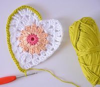 A Granny chic heart step by step tutorial ::