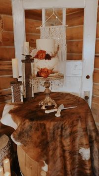 Western boho wedding cake! | Rusting wedding, Country western wedding, Rustic wedding