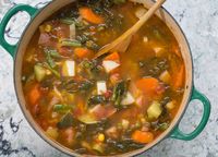 Low FODMAP Summer Garden Vegetable Soup