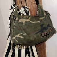 L.A.M.B. Gwen Stefani Lesportsac Camo Bag With Charm. Beautiful Condition.