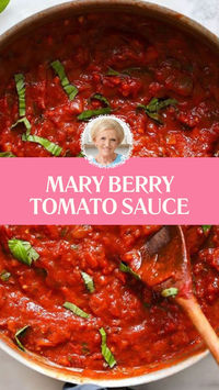 This easy tomato sauce recipe from Mary Berry is a quick and flavorful dish perfect for pasta or pizza. Made with simple ingredients like onions, garlic, and basil, it’s a deliciously rich sauce with a hint of heat. You can adjust the spice level to your taste, making it as mild or fiery as you like.