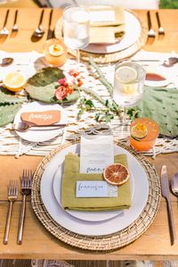 The Elements You Need for a Perfect End of Summer Soiree