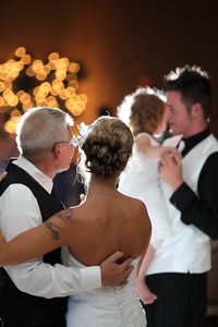 Daddy daughter dance: bride and father, groom and daughter (picture by Matt Bigelow) AWE this makes me wanna cry