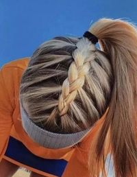 Looking for athletic hairstyles for volleyball or other sports? Check out these gorgeous volleyball hairstyles and athletic hairstyles in general