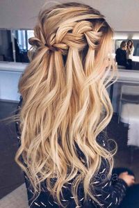 Incredibly Gorgeous Prom Hair Styles That Will Steal the Show This Year ★ See more: http://lovehairstyles.com/gorgeous-prom-hair-styles/