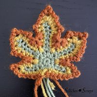 Welcome fall with this iconic, crochet sugar maple leaf pattern! Make leaves of all different sizes and textures by switching up your yarn and hook. #Crochet #SugarMaple #Maple #Leaf #FallLeaves