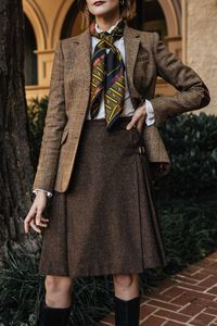 Brooks Brothers tweed jacket and skirt outfit idea #tweed #outfitidea #fallfashion