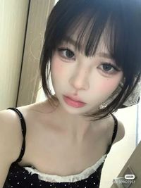 douyin xiaohongshu 小红书 抖音cbeauty kbeauty makeup acubi nails Asian selfie aesthetic low light outfit acubi coquette fashion