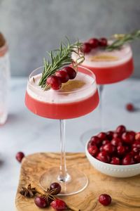 Spiced Cranberry Whiskey Sour | Easy Healthy Recipes