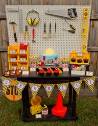 construction party cake table display | ... week} Construction Party by Styled By Belle | That Cute Little Cake