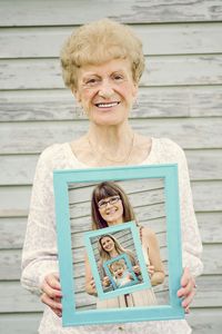 Would love to do this idea! DIY Generational Photo by moosephotography #Photography #Generations #Tutorial