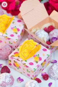 Package treats for friends and family in gorgeous favour boxes showing our Mary’s Rose Garden print. You can download the free printable at our blog. #freebie #printable #giftgiving | countryhillcottage.com