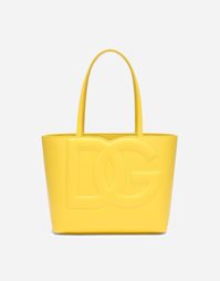 Small calfskin DG logo shopper: Calfskin top handles Printed fabric lining featuring a zipped pocket and flat pocket Item comes with a branded dust bag Measurements: 20 x 23.5 x 10 cm Made in Italy