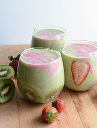 Strawberry Kiwi Smoothie.