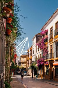 ☀️ Visiting Marbella, Spain? ☀️ Don't forget to add Marbella old town to your travel plan! In this article I should you the best bits to see and experience in Marbella old town! For more local tips on exploring Marbella and Southerns Spain, visit my blog at thevivalavita.com! ☀️ Marbella Spain Photography - Things to do in Marbella Spain - Marbella Spain Aesthetic - Marbella Spain Old Town .