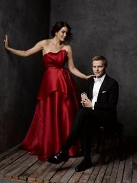 Bellamy Young and Ronan Farrow. Celebrities Pose For Vanity Fair And Facebook's WHCA Party Portraits | HuffPost