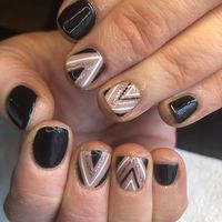 These are the ones I had in mind 😆 @jossgerrardnails 🖤