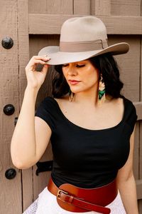 Wild hearts can't be broken and neither can the Dakota. This stunner of a western hat is built to last a lifetime. Whether you're going to a rodeo or just a country girl at heart, this hat will turn heads as you ride off into the sunset and be your solmate for life.