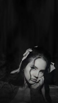 Lana Del Rey wallpaper