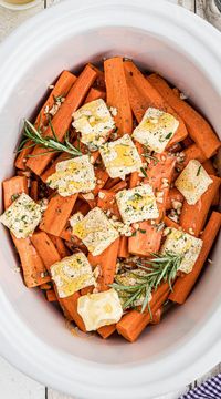 These Slow Cooker Honey Garlic Carrots are buttery, sweet, and fork tender delicious. Using just six pantry-staple ingredients, you can't go wrong with cooking up the best carrot recipe for your Thanksgiving dinner.