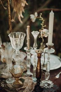 Looking for unique inspiration for your vintage wedding theme? Explore our collection of elegant vintage wedding decor ideas that will help you create a stunning and timeless aesthetic for your special day. Whether you're planning a rustic celebration or an elegant affair, we have budget-friendly ideas to make your vintage wedding dreams come true. From charming DIY decorations to classic lace details, you'll find plenty of vintage wedding decor inspiration to bring your vision to life. Let's ma