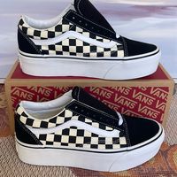 New In The Box Authentic Women’s Vans Old Skool Stacked Checkerboard Black/Classic White Vn0a7q5mtyq Platforms