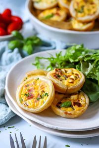 Are you looking for a healthy school lunchbox idea? These mini quiches are perfect for simple school lunches or entertaining. Try these 3 tasty combinations, or adapt your own from the list below. They’re super easy, affordable, can be made ahead/frozen and taste as good as they look!