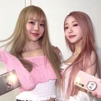 黃珈熙 Wong Kahei Vivi & 임여진 Im Yeojin lq icon