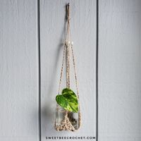 Decorative Crochet Hanger - Free Pattern - Sweet Bee Crochet