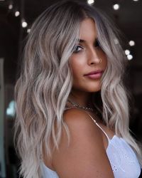 Cool-Tone Cappuccino Blonde Balayage