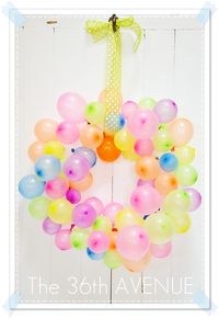 Balloon Wreath perfect for a birthday party! #kids #birthdays #crafts