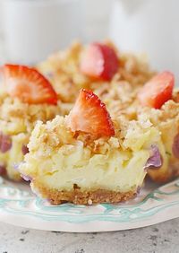 These apple crisp mini cheesecakes are a delicious fall dessert.  They are made from scratch, but they aren't hard to make.  They have a graham cracker crust, cream cheese layer, apple layer, and an oatmeal crisp topping.
 
I used a muffin tin and made small cheesecakes.  I like this size because people can grab the cupcake liner and dessert from a table.  You can also make them in a mini muffin tin for cheesecake bites.
 
These are easy to make because you don't need to bake them in a…