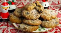 Mincemeat Biscuits are a great alternative to mince pies: sweet, fruity, subtly spicy plus crunchy walnuts or pecans. Made & baked in 30 min.