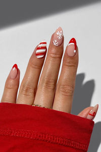 These gorgeous Christmas nails are stunning! French tip Santa nails for Christmas