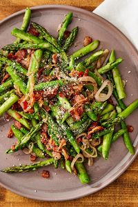 Fried Asparagus with Bacon