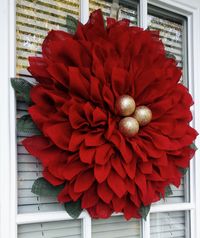 25  Beautiful Christmas Wreaths                                                                                                                                                                                 More