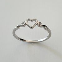 Sterling Silver Cute Tiny Heart Ring, Dainty, Silver, Statement, Love, I Love You, Thank You Ring. Can Be Wear On Multiple Fingers And Midi Ring Or Toe Ring. Symbolizes Love, Unity, Trust, And Friendship 925 Stamped Perfect Gift Idea For Birthday, Anniversaries, Engagement, Graduations, Bridesmaid, Mother’s Day, Valentine’s Day, Christmas, Promise, Good For Any Occasion. Note: Due To The Difference Between Different Phone Or Monitors, The Pictures May Not Reflect The Actual Color Of The Ring. We