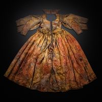 this 17th-century gown was recovered from the 'palmhoutwrak' (boxwood wreck), located to the east of texel island in the dutch wadden sea | it was suitable as everyday clothing for a lady of noble standing | its owner would have travelled with many undershirts but these are decidedly lacking among the artifacts retrieved so far | despite having been buried beneath the waves for almost four centuries, the dress remains in extraordinary condition | museum kaap skil, oudeschild, texel