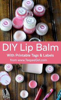 This lip gloss would make a perfect winter craft, Christmas Gift or birthday gift.  Homemade lip gloss is so easy & fun to make! Come & grab the recipe, along with free labels and printable tags. www.TeepeeGirl.com #DIYLipBalm #DIYLipGloss #TeepeeGirl