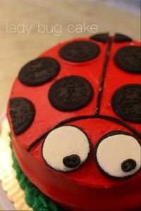 Make your own ladybug cake using oreos -- love this idea for a ladybug birthday party!